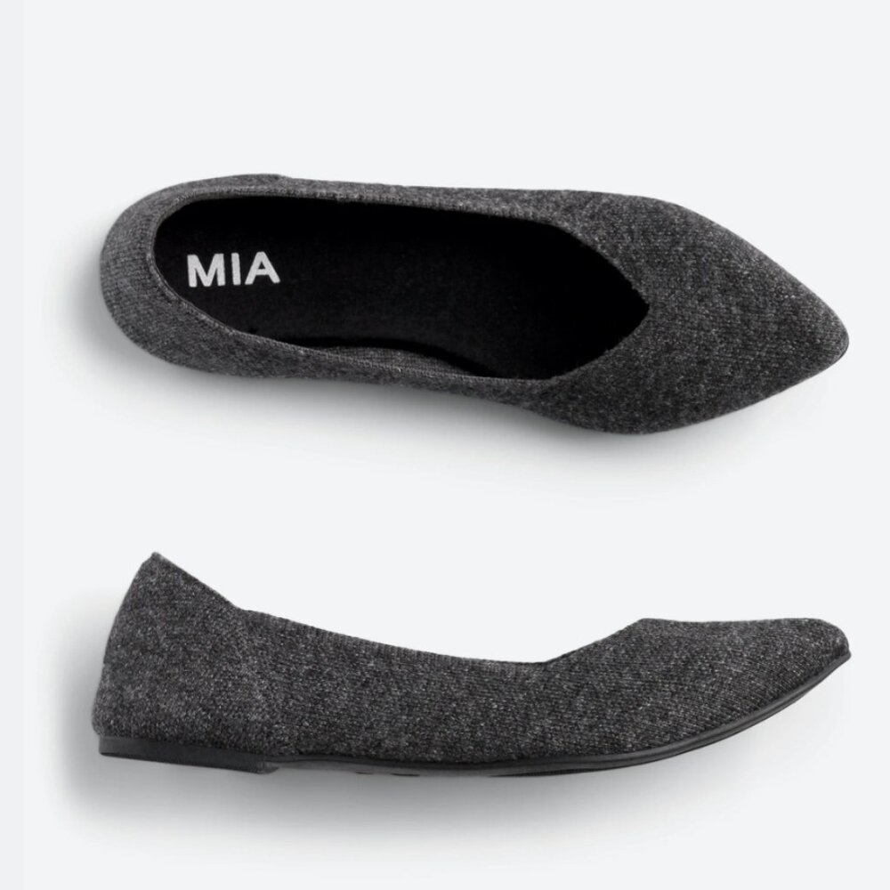 Mia Izzy Flannel Flyknit Flats